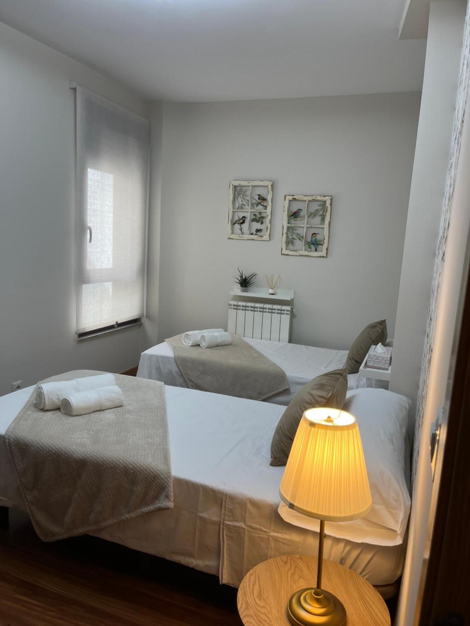 Avanza 4 Plaza Galicia Sarria Dış mekan fotoğraf